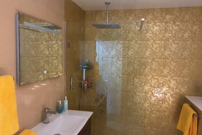 Gold tiles